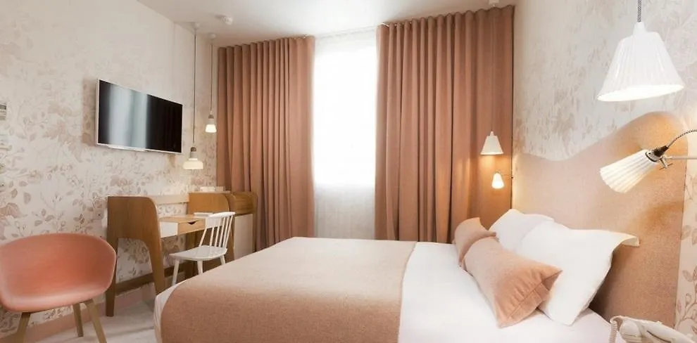 Le Lapin Blanc Hotell 4*