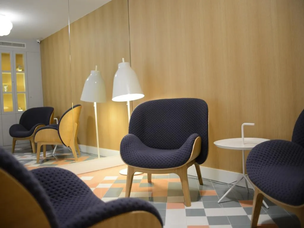 Le Lapin Blanc Hotell Paris
