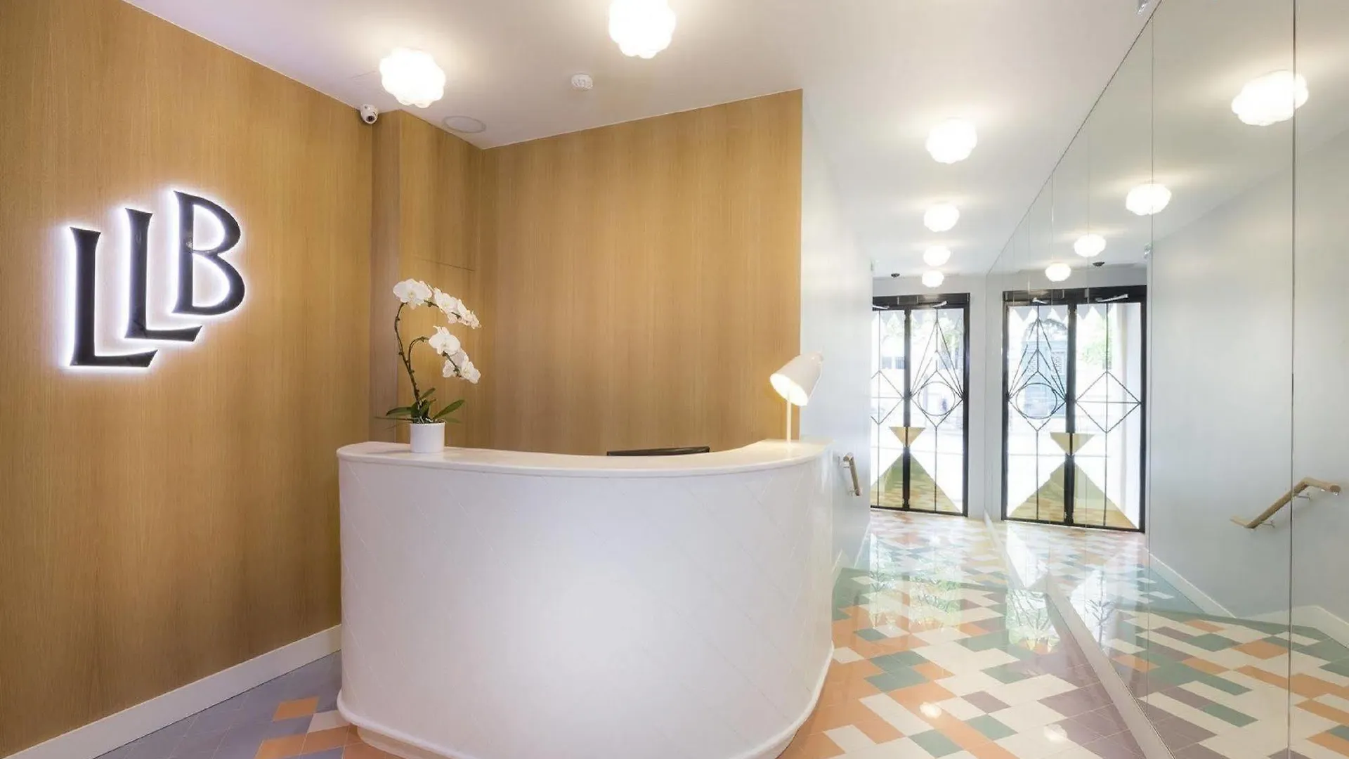 Hotel Le Lapin Blanc Paris